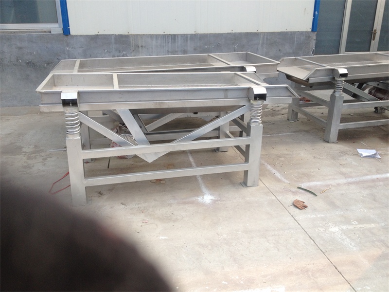 发河北唐山振动筛一台