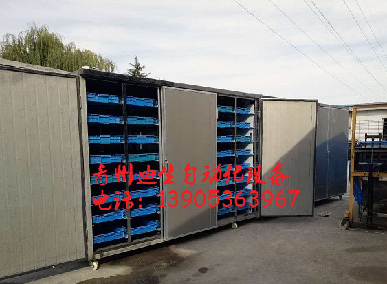 发往甘肃武威192个盘的苗菜机一台