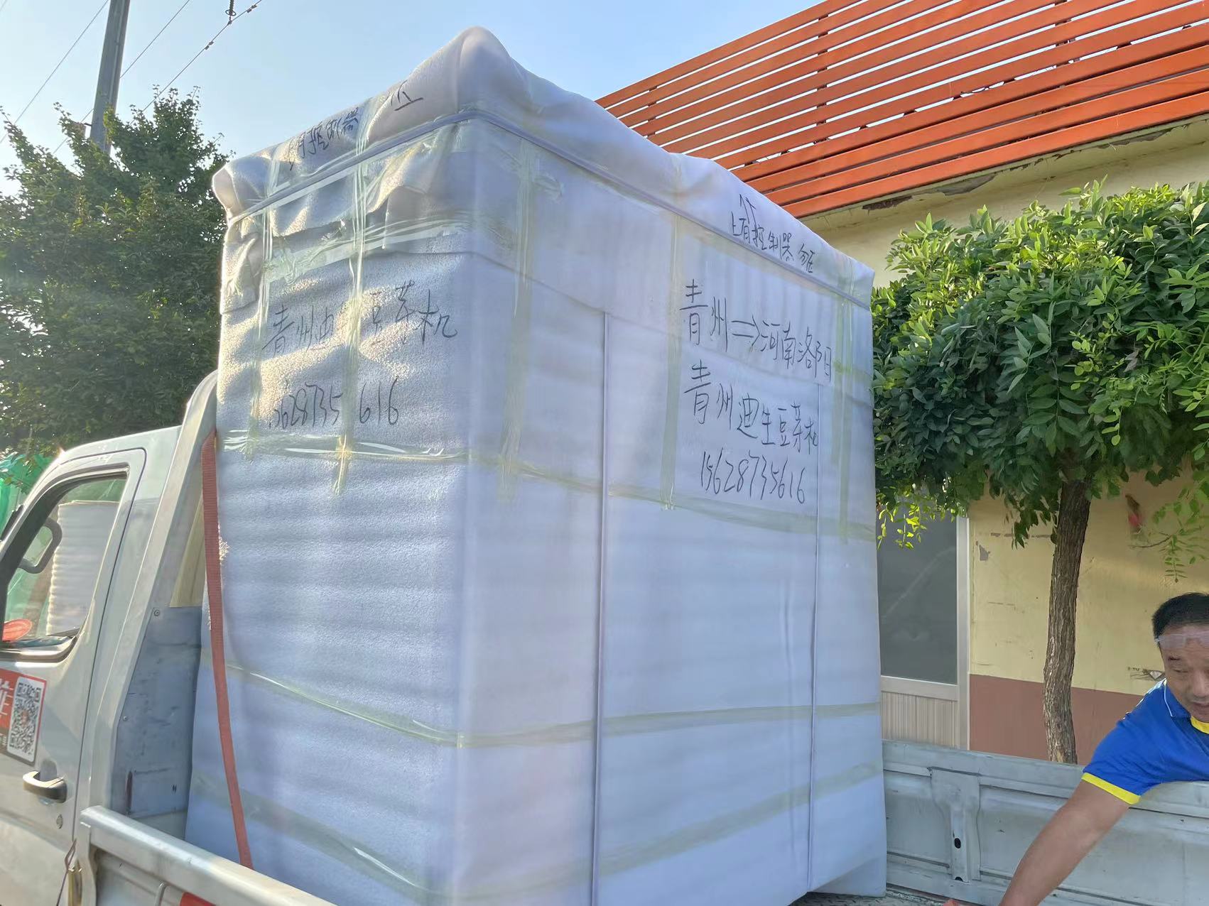 迪生豆芽机械发往河南100型全自动豆芽机