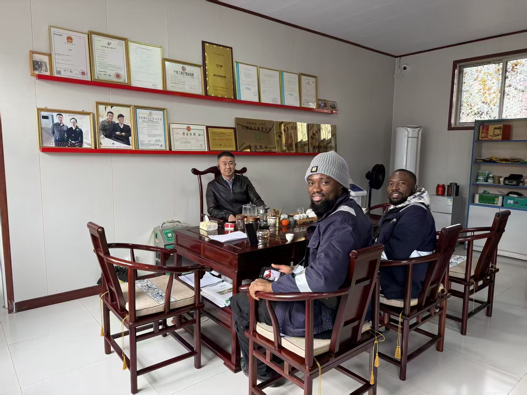 欢迎刚果金客户前来公司考察订货